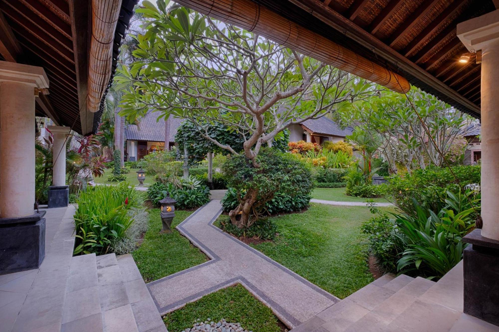 Kutus Kutus Saba Beach Villa Yogyakarta Exterior foto