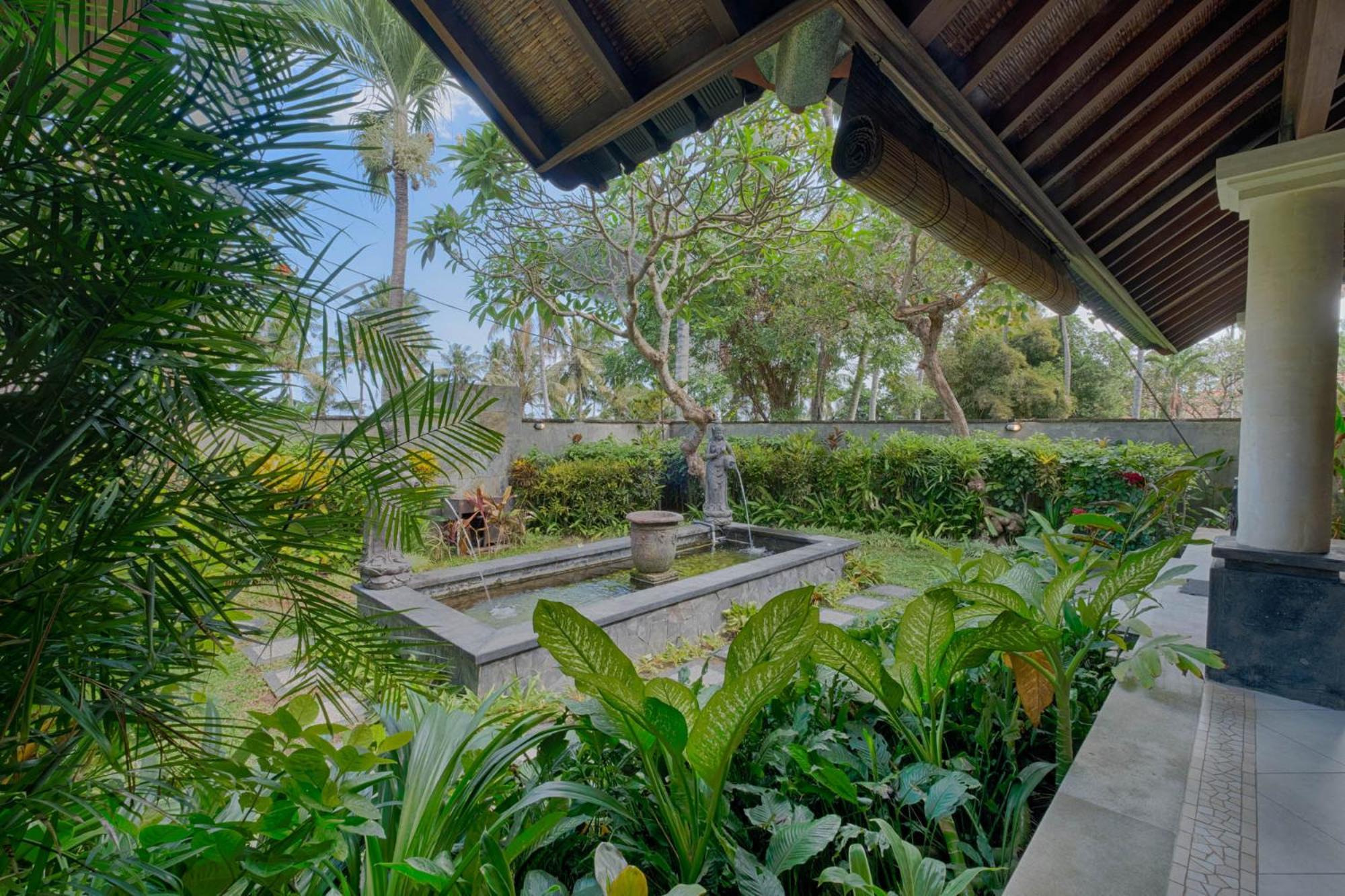 Kutus Kutus Saba Beach Villa Yogyakarta Exterior foto