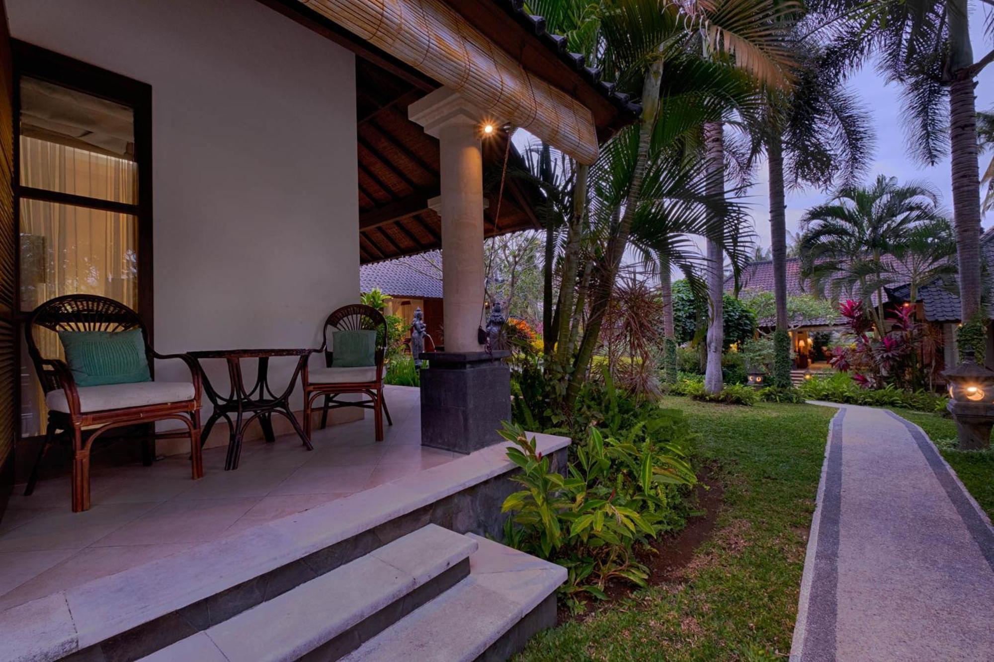 Kutus Kutus Saba Beach Villa Yogyakarta Exterior foto