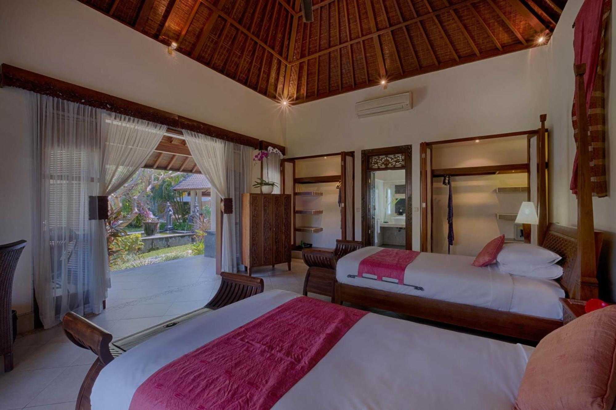 Kutus Kutus Saba Beach Villa Yogyakarta Exterior foto
